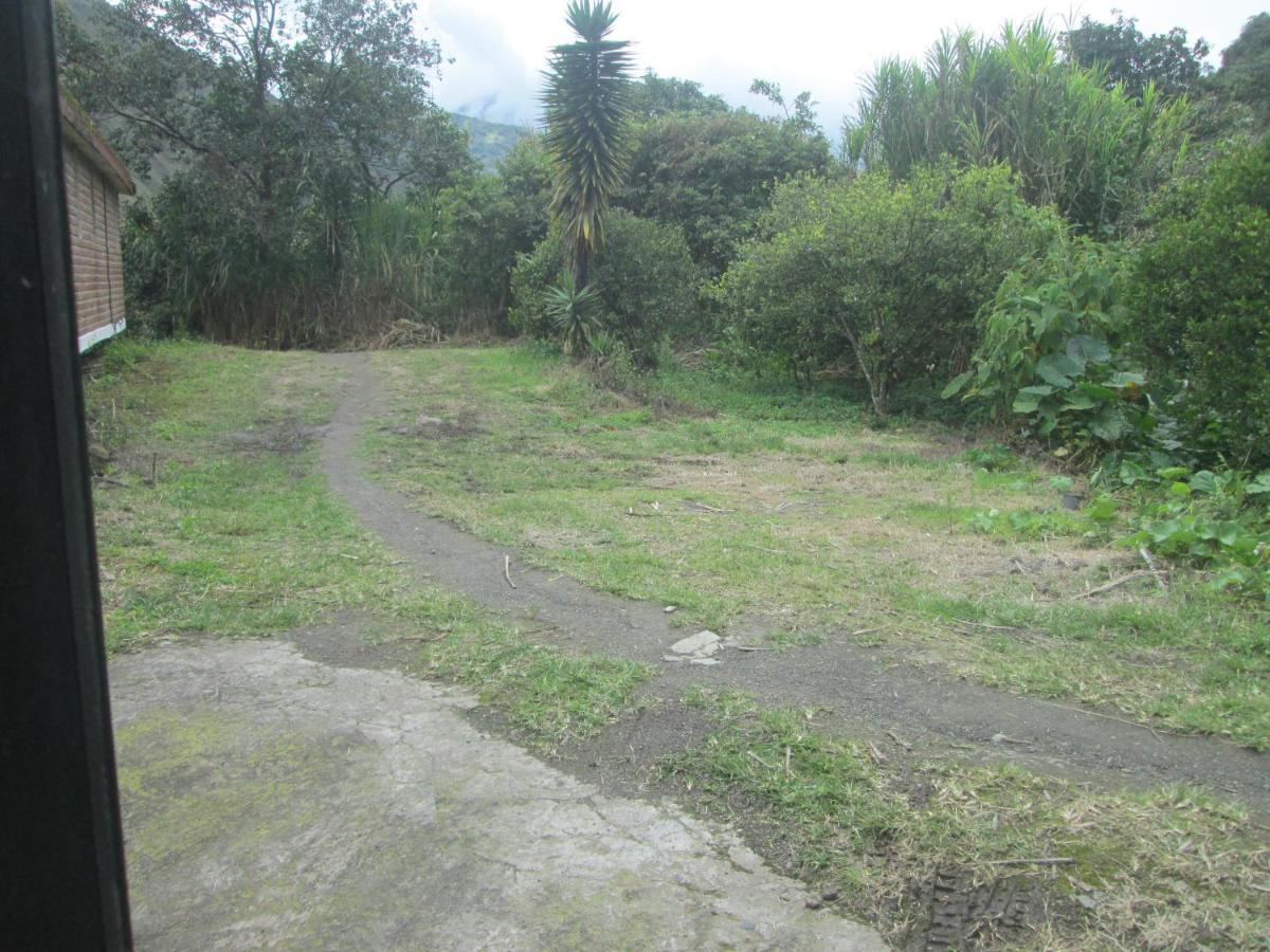 Casa Martin En Banos De Agua Santa Villa Exterior photo